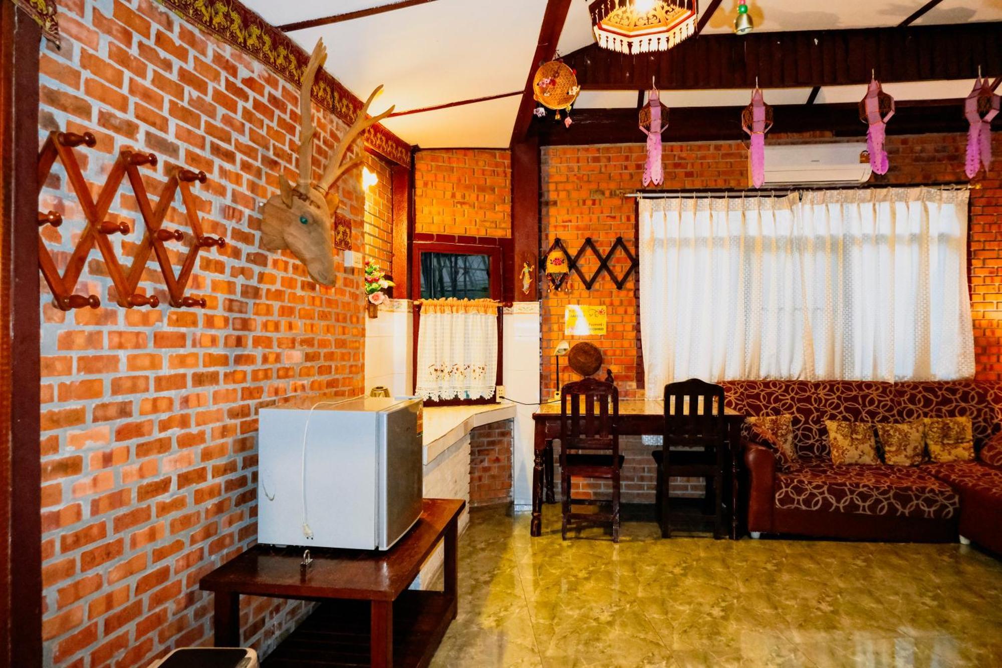 Апартаменты Boutique House Nipha Чиангмай Экстерьер фото
