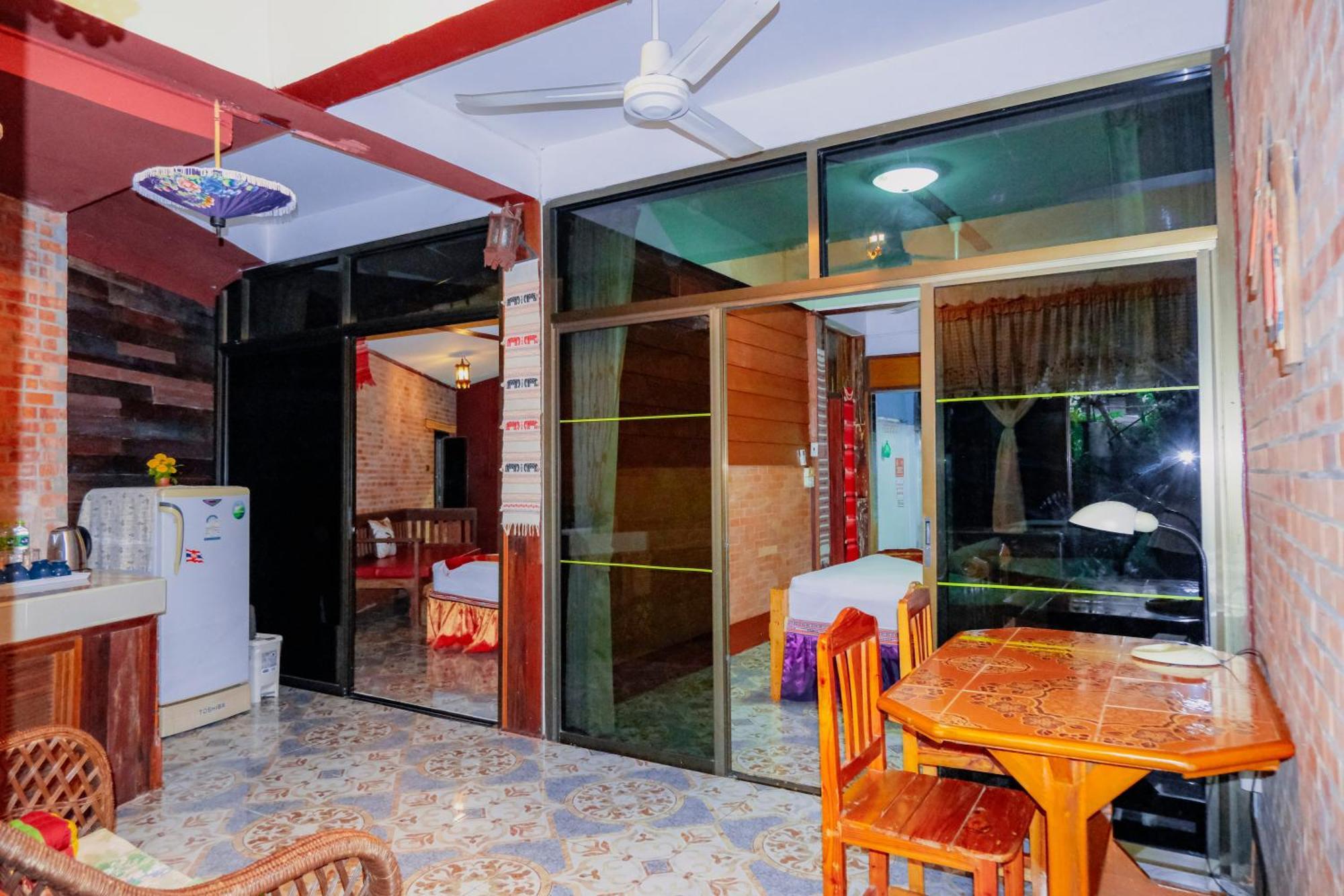 Апартаменты Boutique House Nipha Чиангмай Экстерьер фото