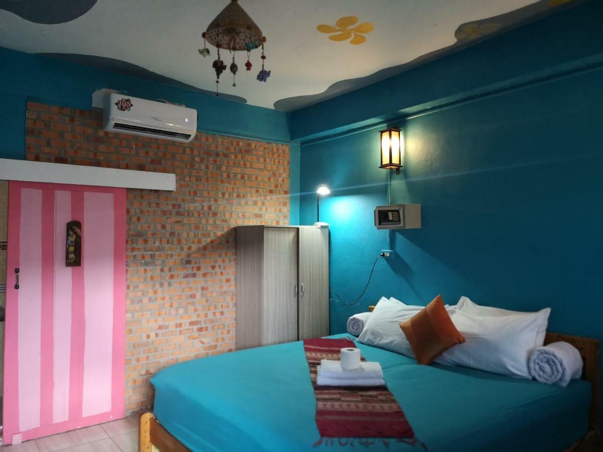 Апартаменты Boutique House Nipha Чиангмай Экстерьер фото